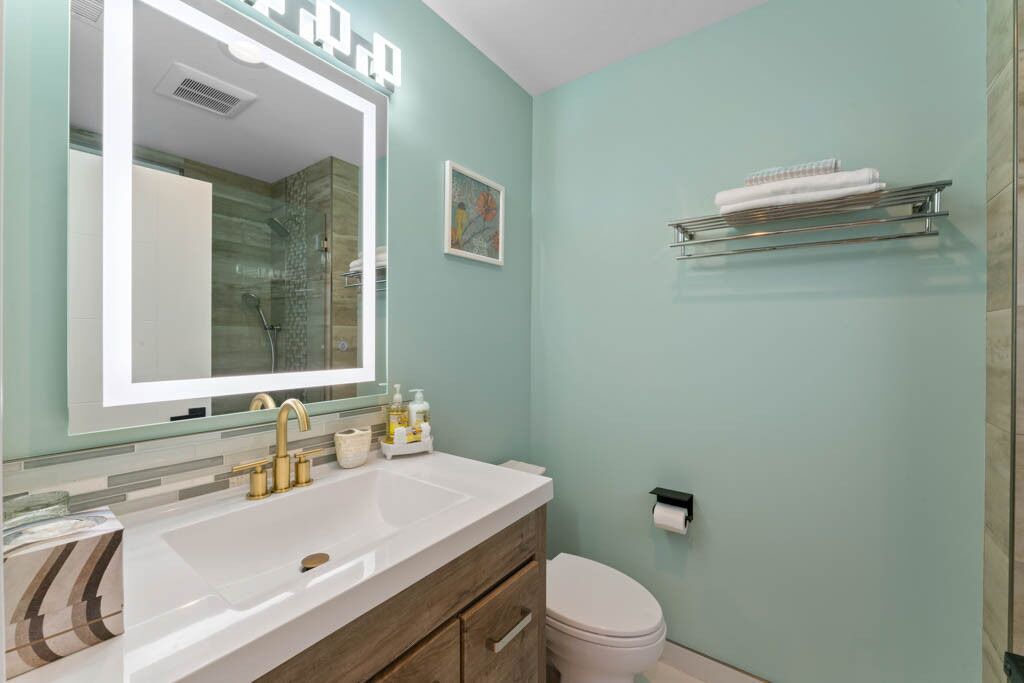 Photo of Bathroom in Old Mountain View