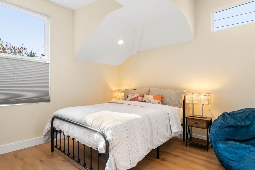 Photo of Bedroom in Old Mountain View