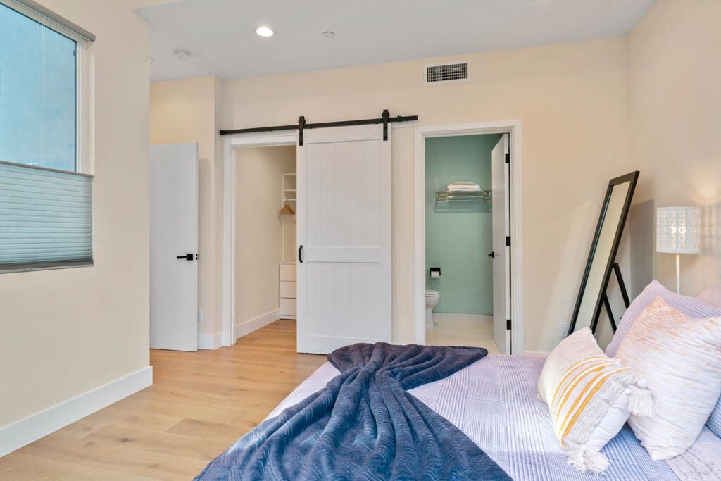 Photo of Bedroom in Old Mountain View