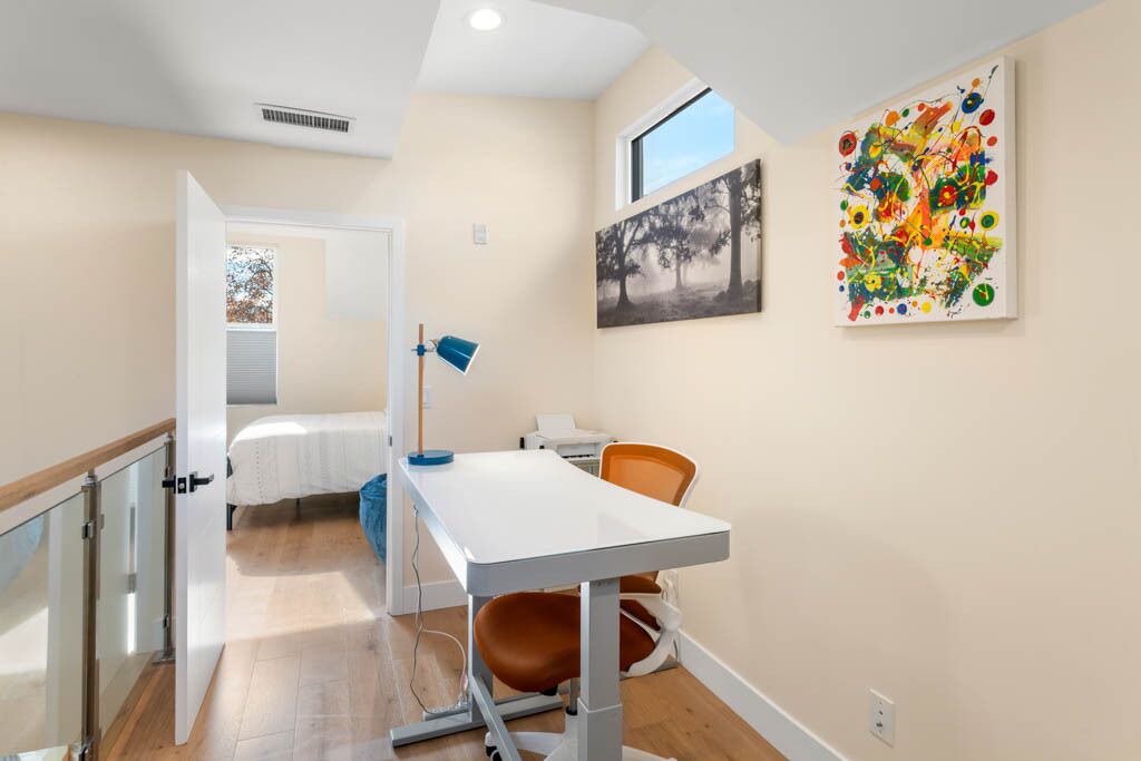 Photo of Bedroom in Old Mountain View
