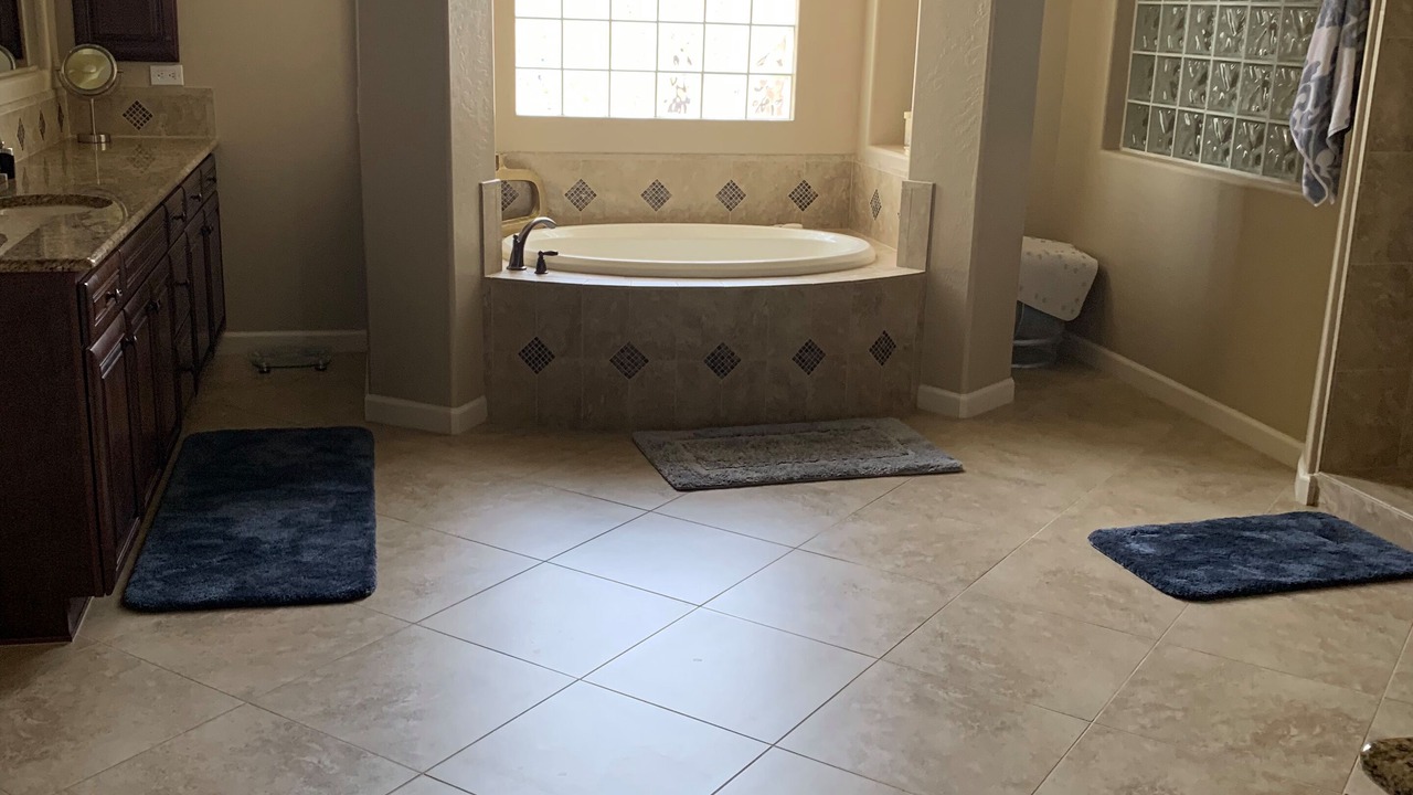 Photo of Bathroom in County Island