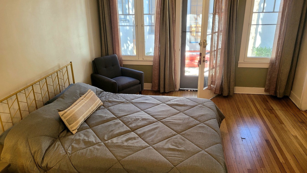 Photo of Bedroom in Hollywood