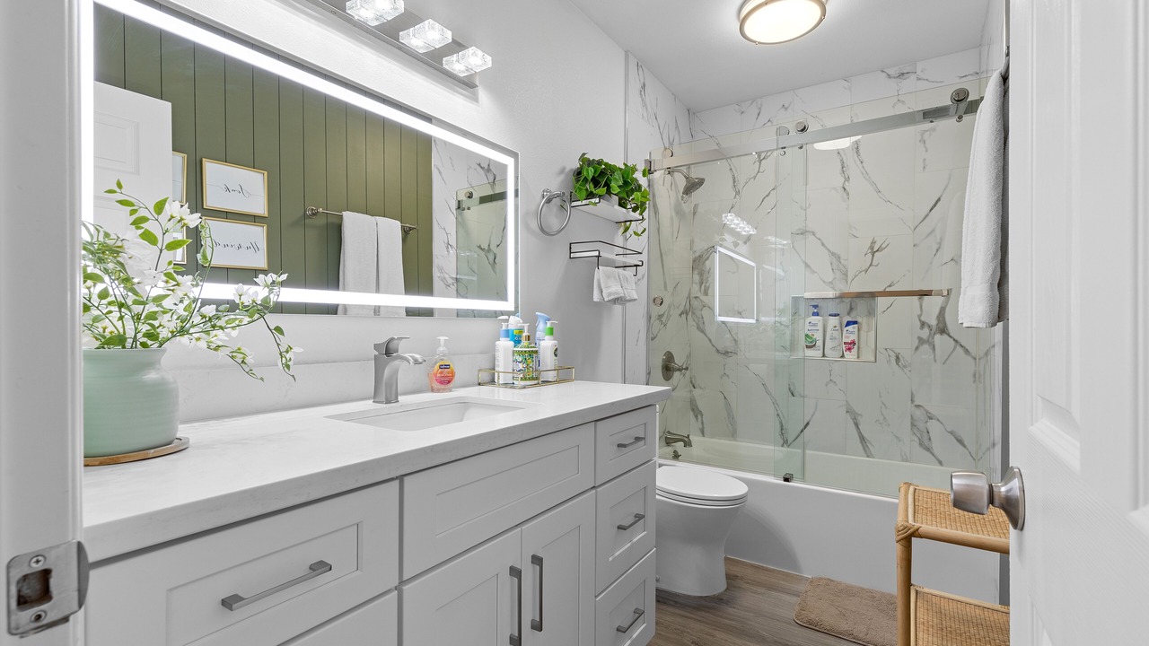 Photo of Bathroom in Midway City