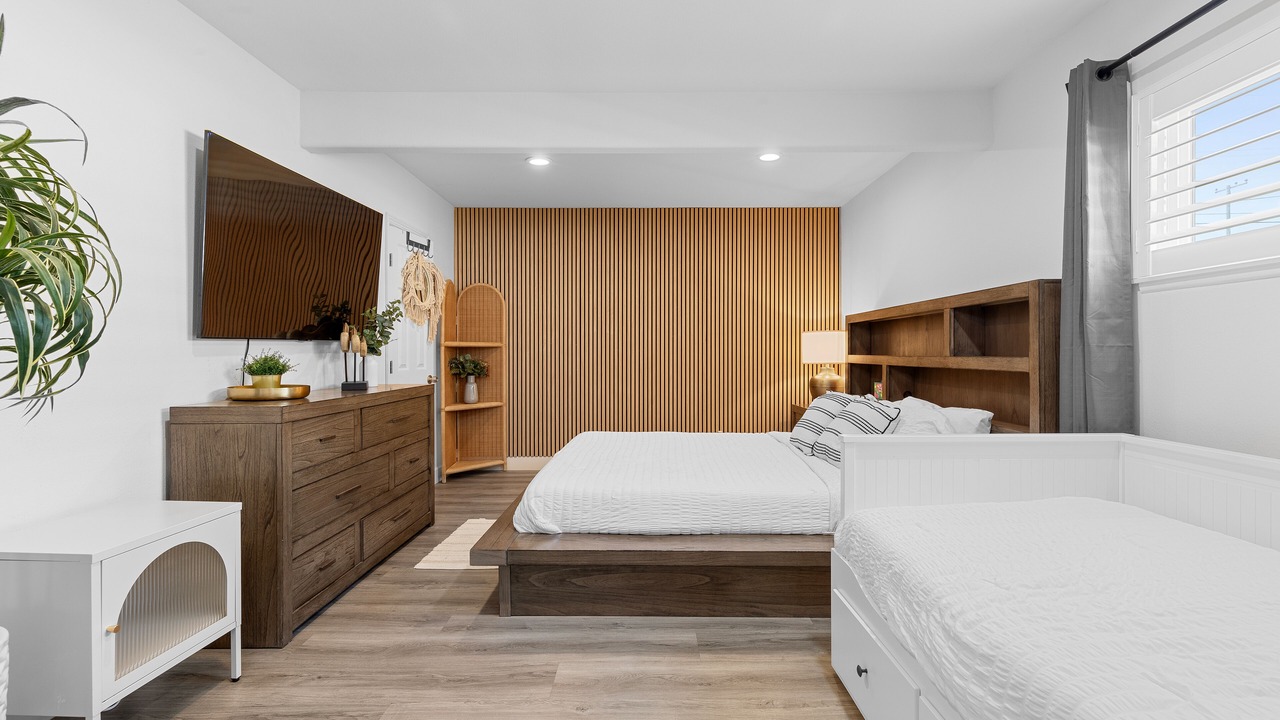 Photo of Bedroom in Midway City