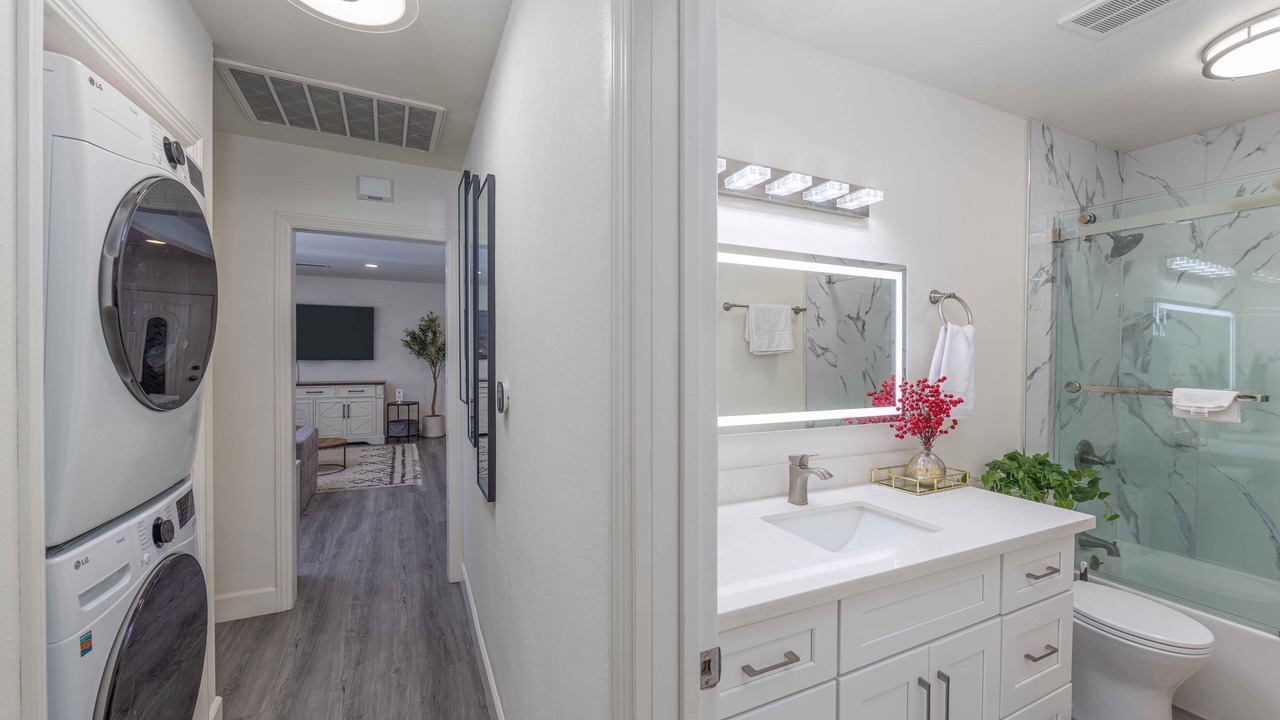 Photo of Bathroom in Midway City