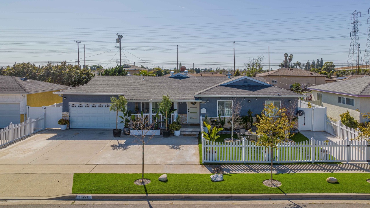 Photo of Outdoor in Midway City