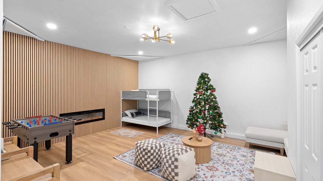 Photo of Bedroom in Midway City