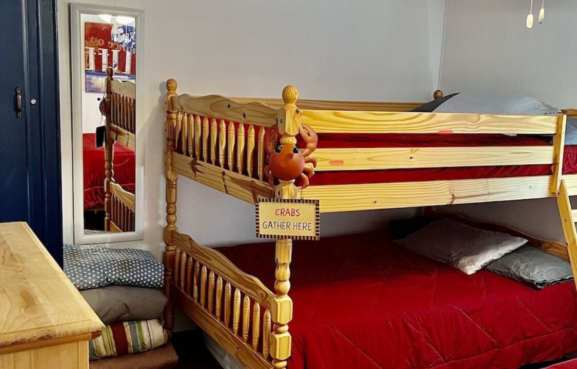 Photo of Bedroom in Needles