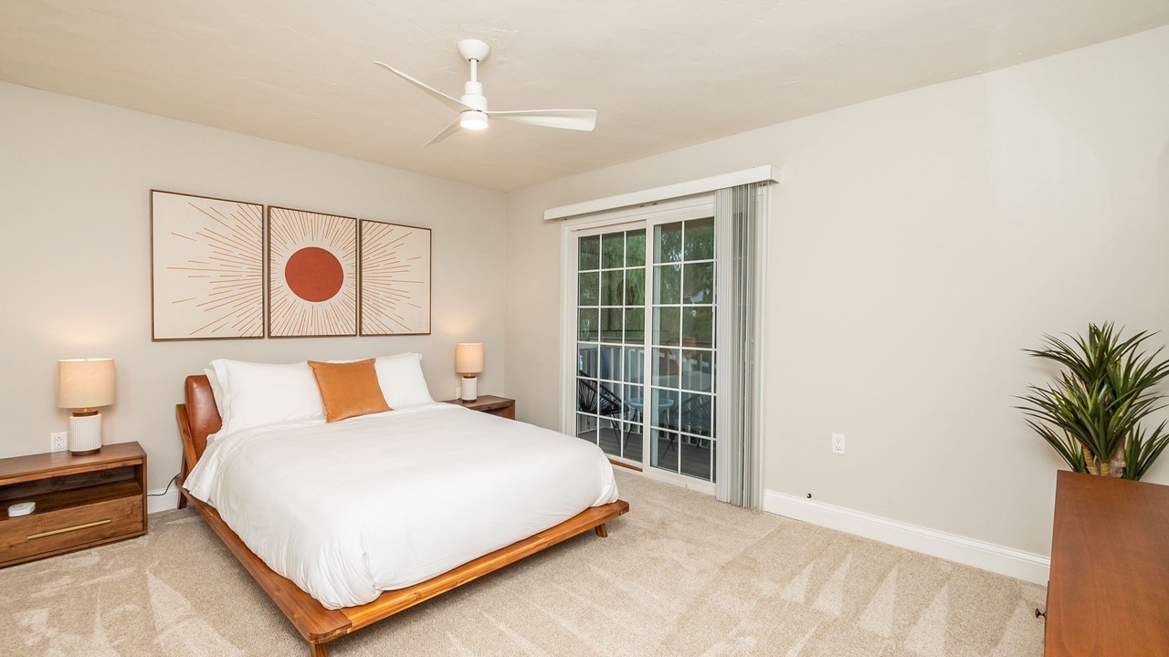 Photo of Bedroom in Lake Hodges
