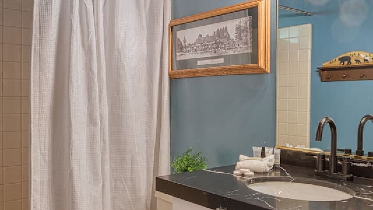 Photo of Bathroom in Summit Estates