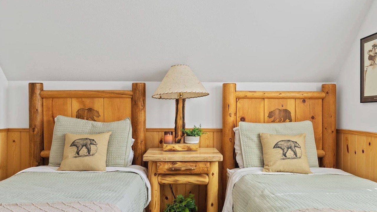 Photo of Bedroom in Summit Estates