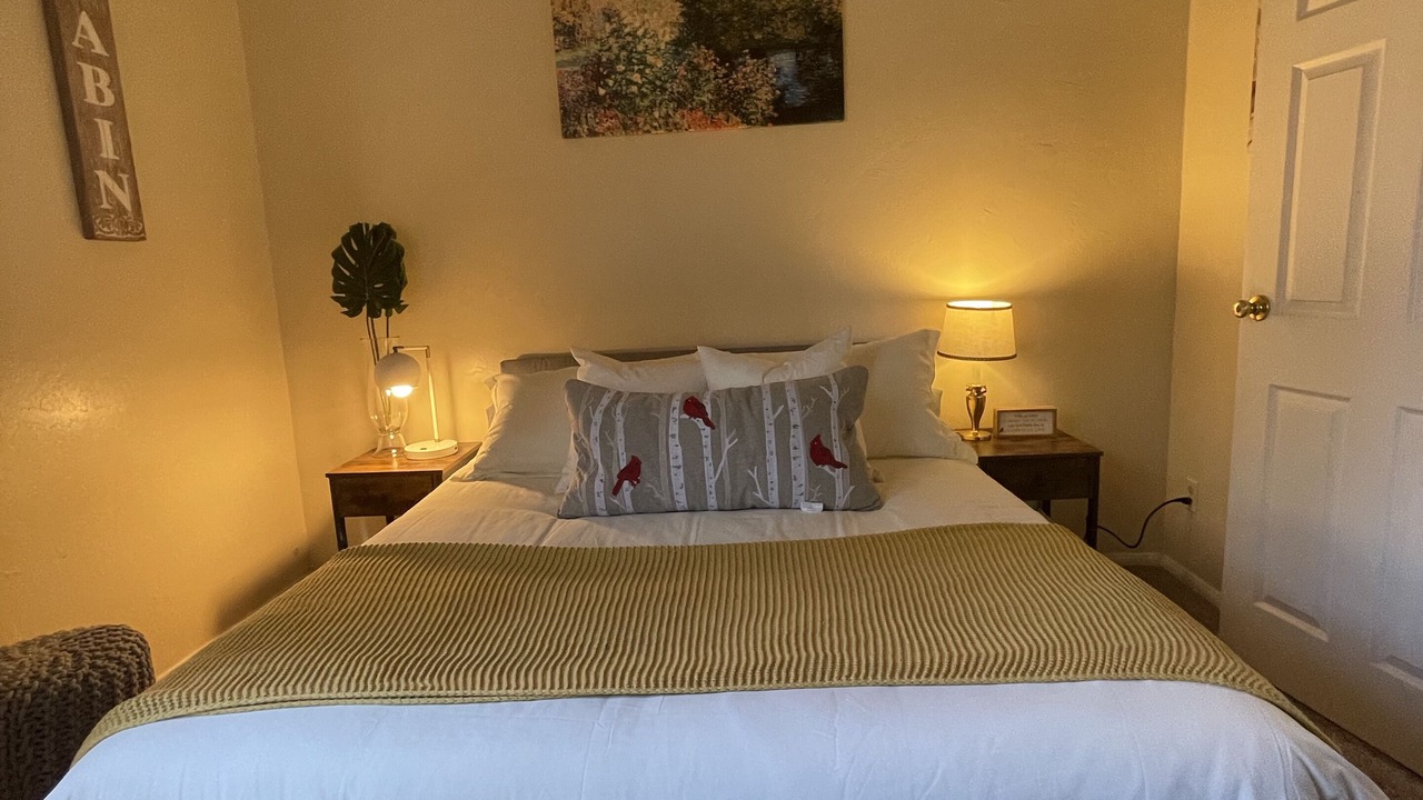Photo of Bedroom in Cedarpines Park