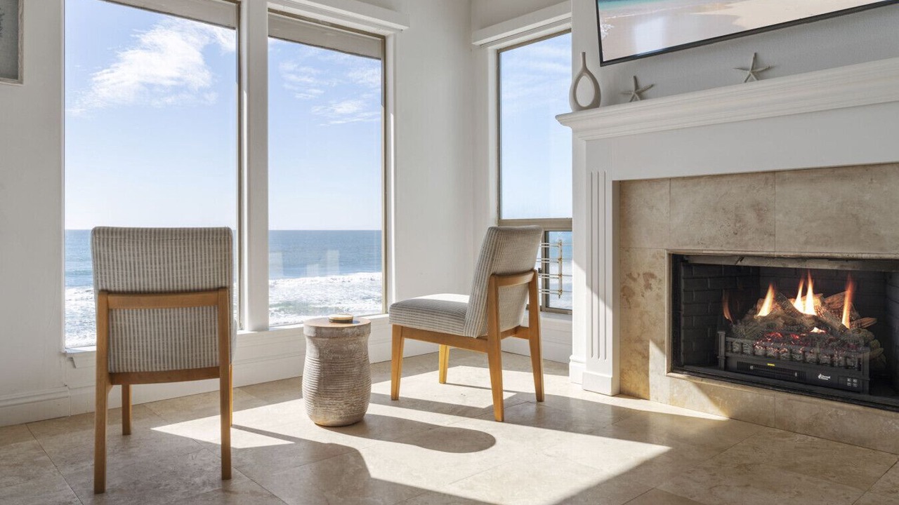 Photo of Livingroom in South Oceanside