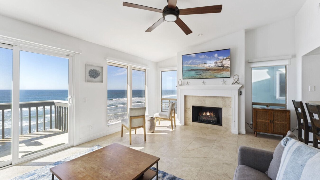 Photo of Livingroom in South Oceanside