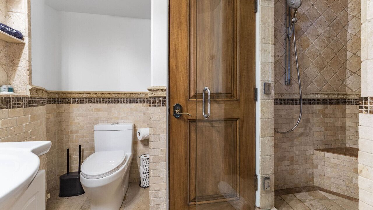 Photo of Bathroom in South Oceanside
