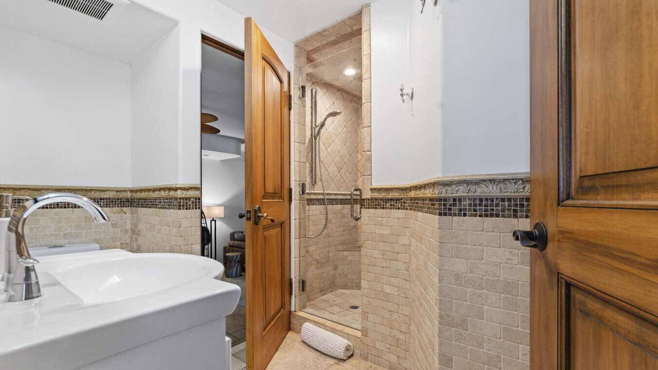 Photo of Bathroom in South Oceanside