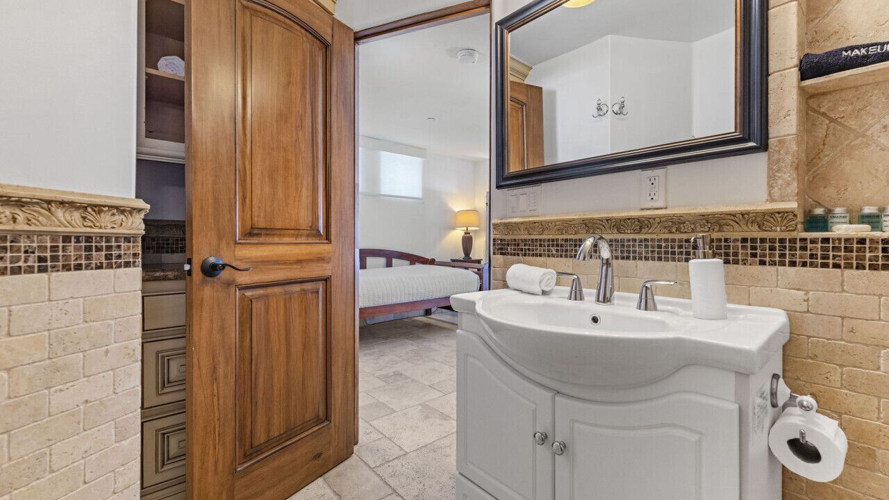 Photo of Bathroom in South Oceanside