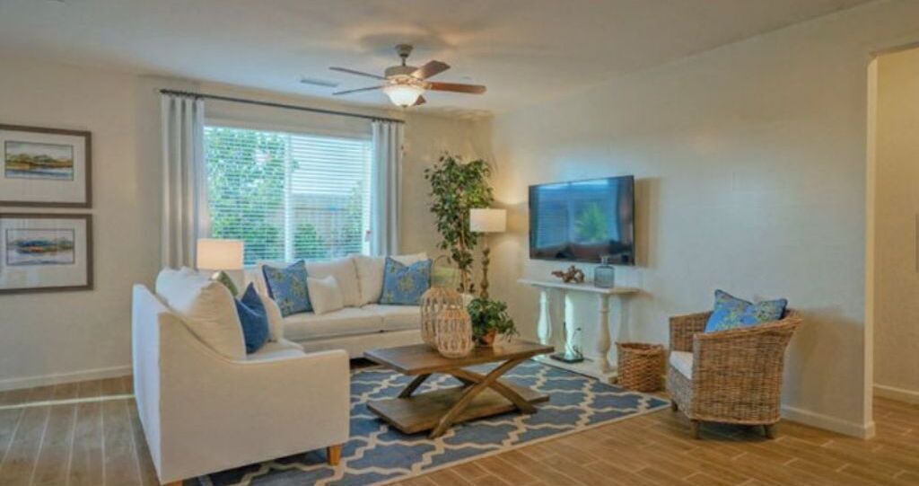 Photo of Livingroom in Raisin