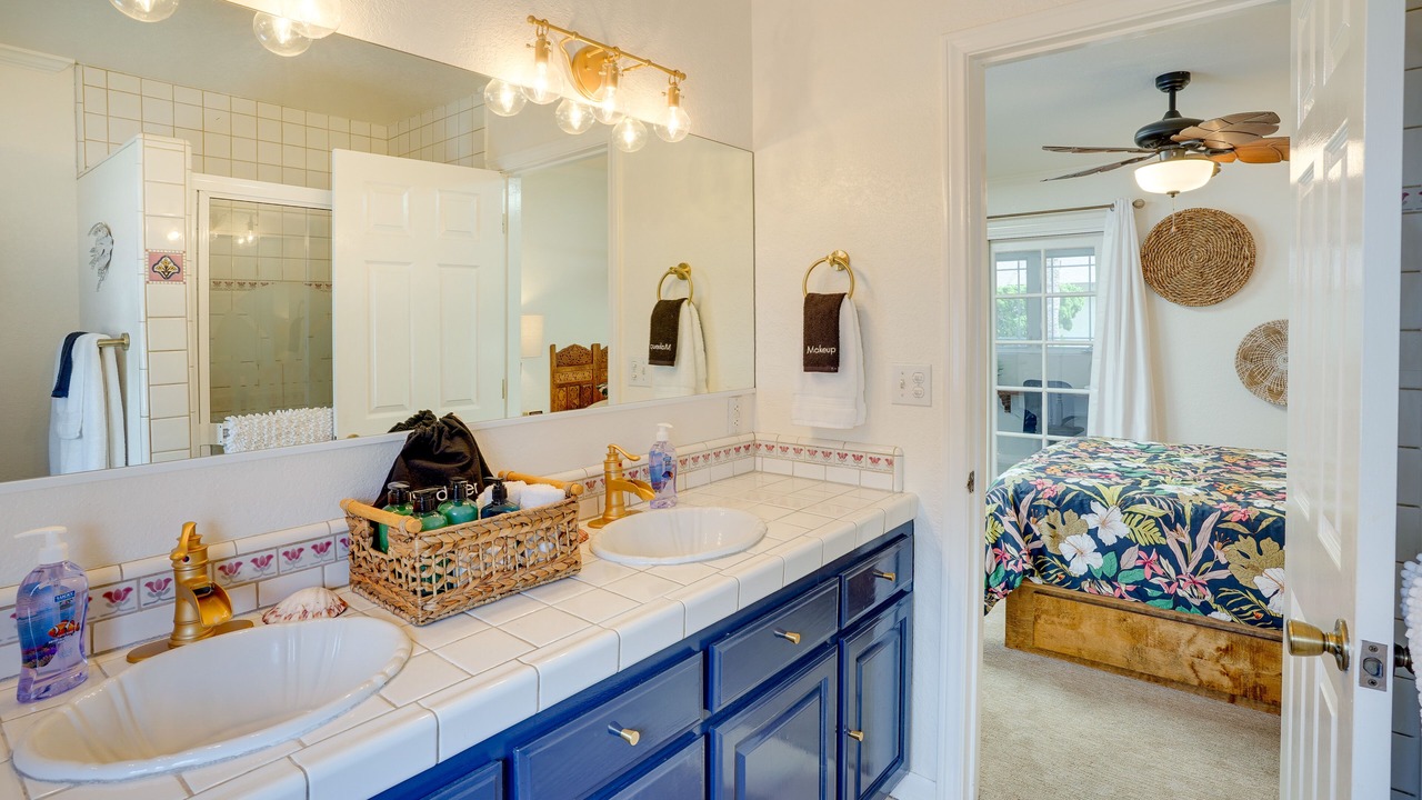 Photo of Bathroom in Avalon