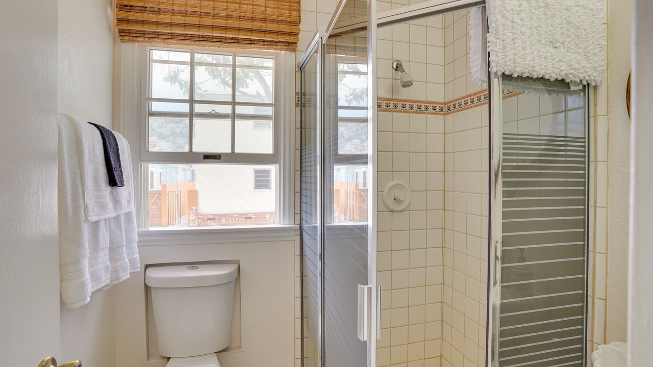 Photo of Bathroom in Avalon