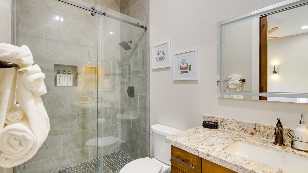 Photo of Bathroom in Lynx Mountain View Estates