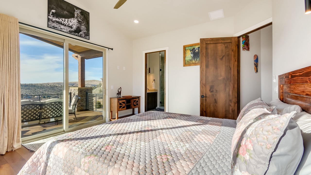 Photo of Bedroom in Lynx Mountain View Estates