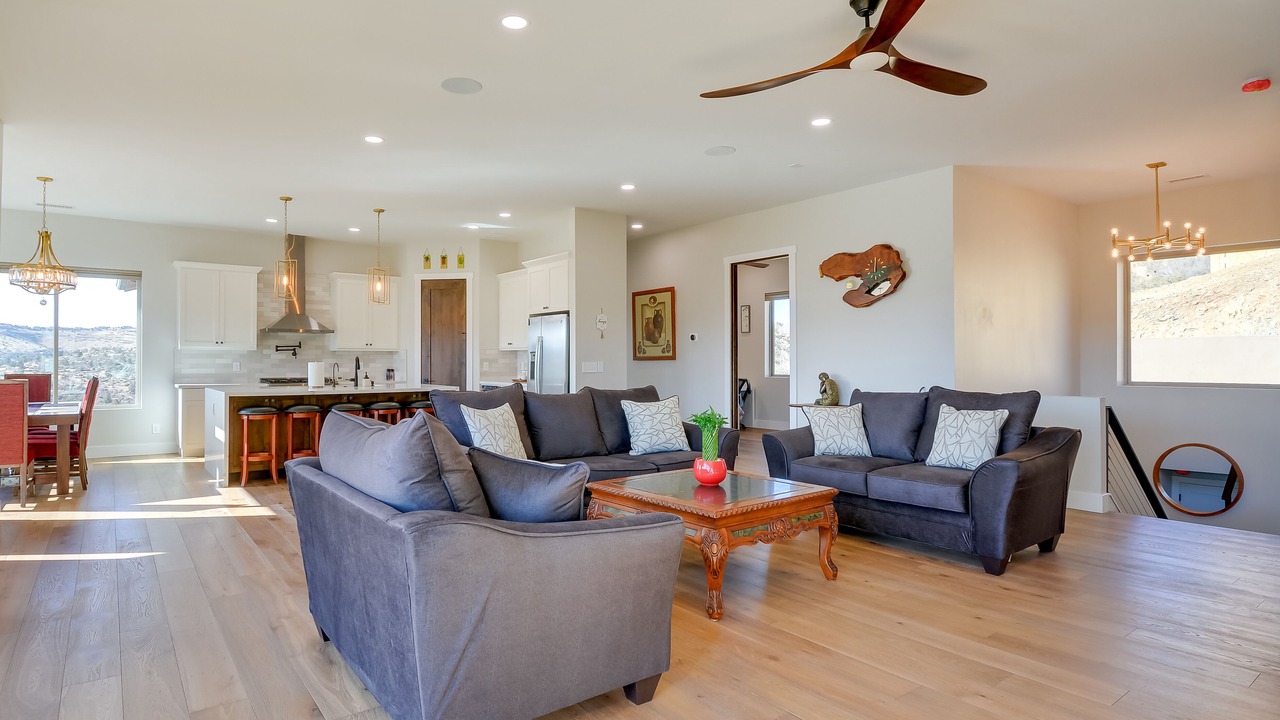 Photo of Livingroom in Lynx Mountain View Estates