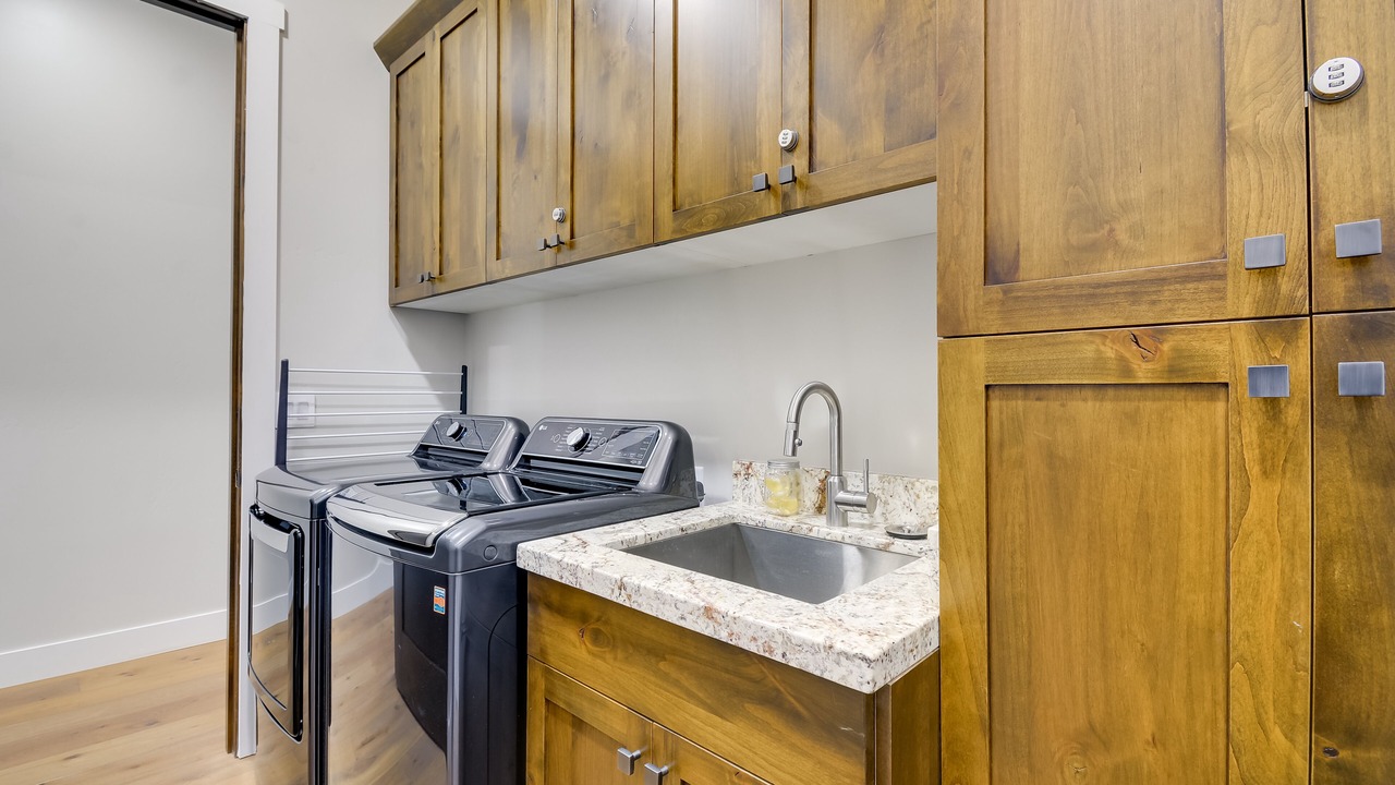 Photo of Bedroom in Lynx Mountain View Estates