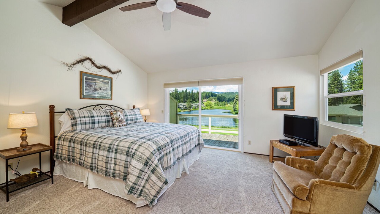 Photo of Bedroom in Plumas Eureka Estates