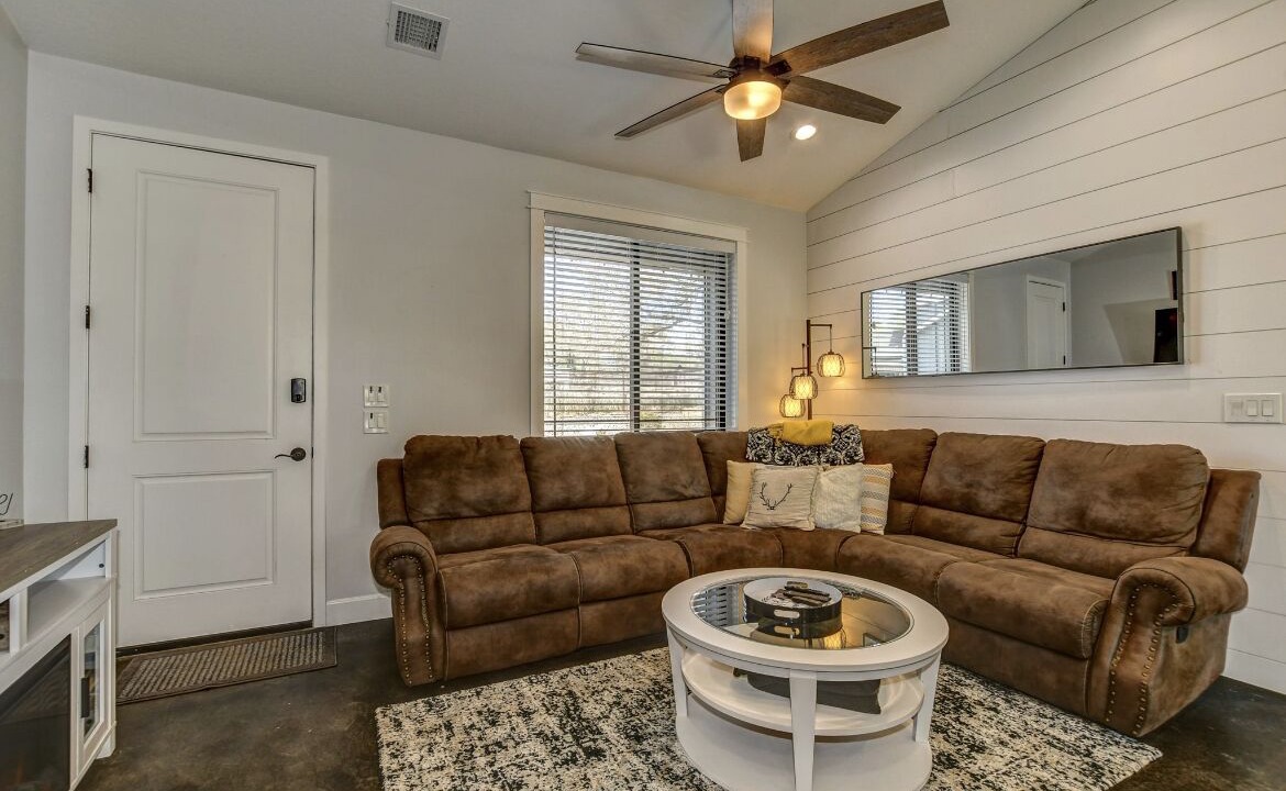 Photo of Livingroom in Iron Springs