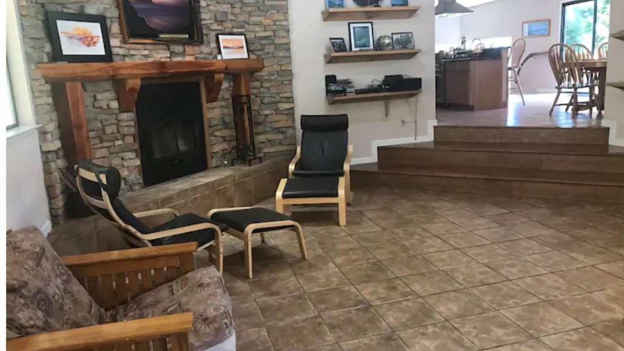 Photo of Livingroom in Timber Cove