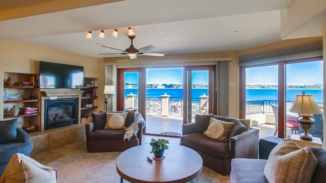Photo of Livingroom in Mission Beach
