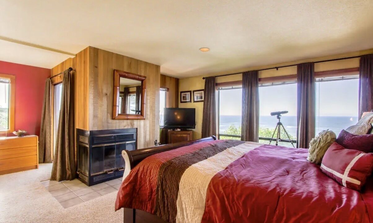 Photo of Livingroom in Gualala