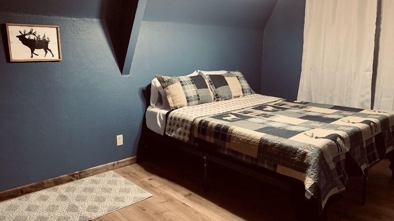 Photo of Bedroom in Groom Creek