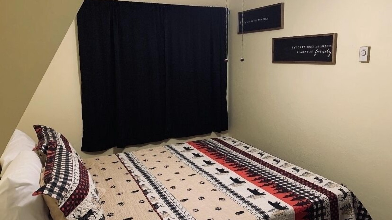 Photo of Bedroom in Groom Creek