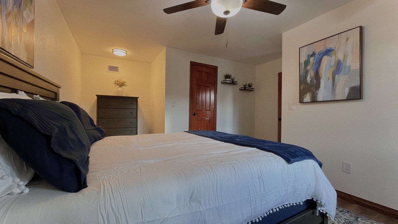 Photo of Bedroom in Crestline