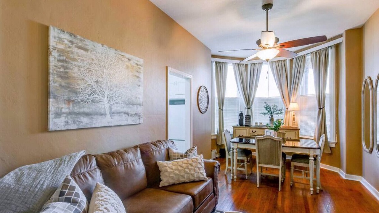 Photo of Livingroom in Chico