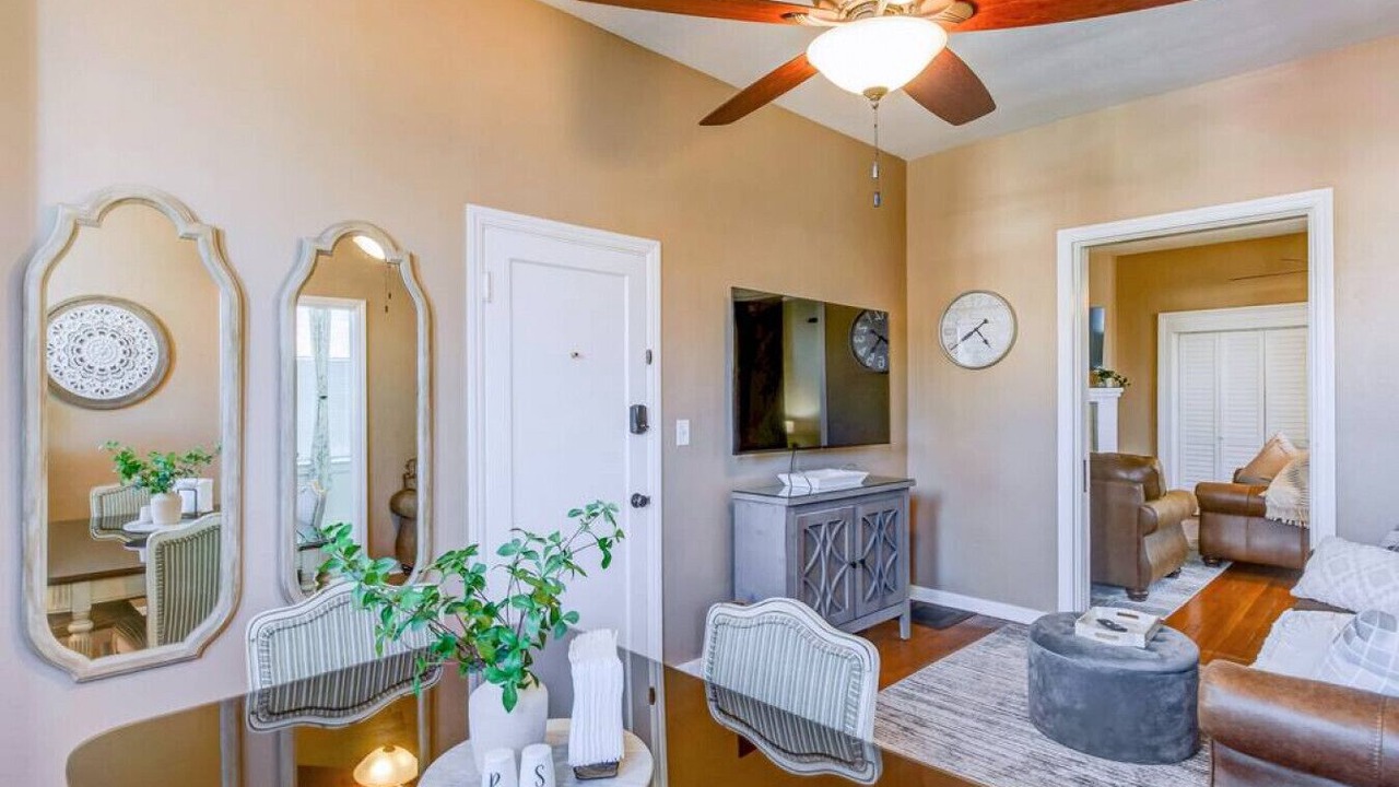Photo of Livingroom in Chico