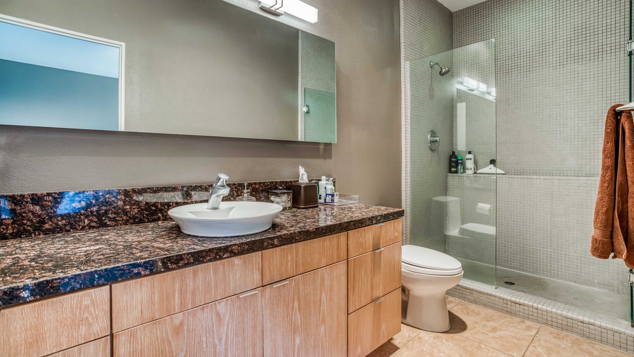 Photo of Bathroom in Baristo