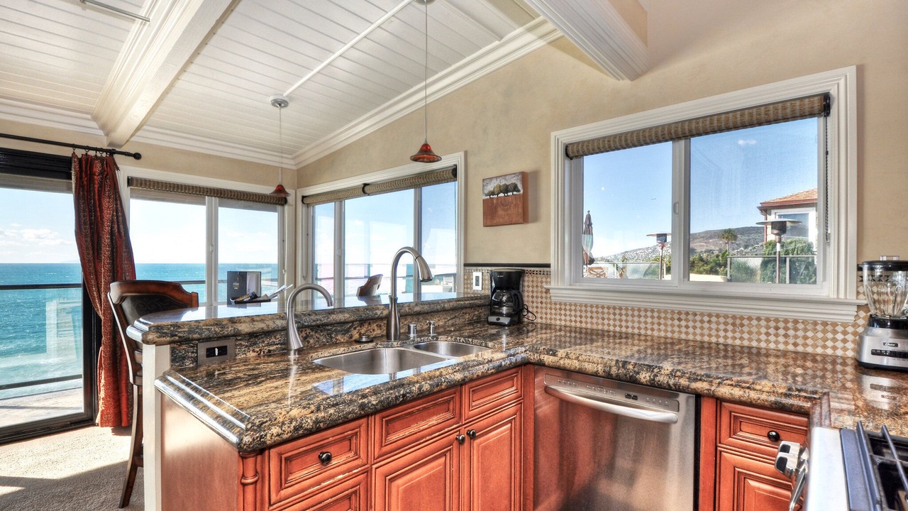 Photo of Kitchen in Laguna Beach