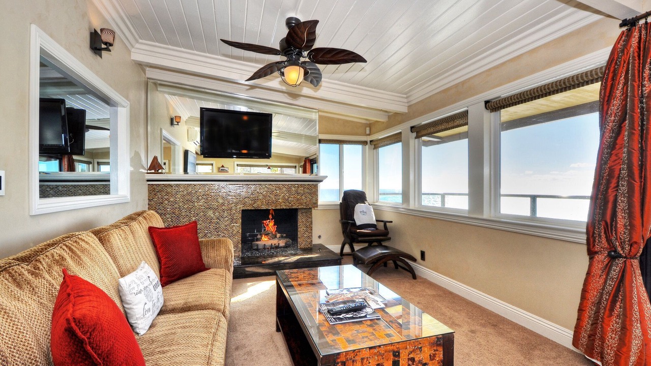 Photo of Livingroom in Laguna Beach