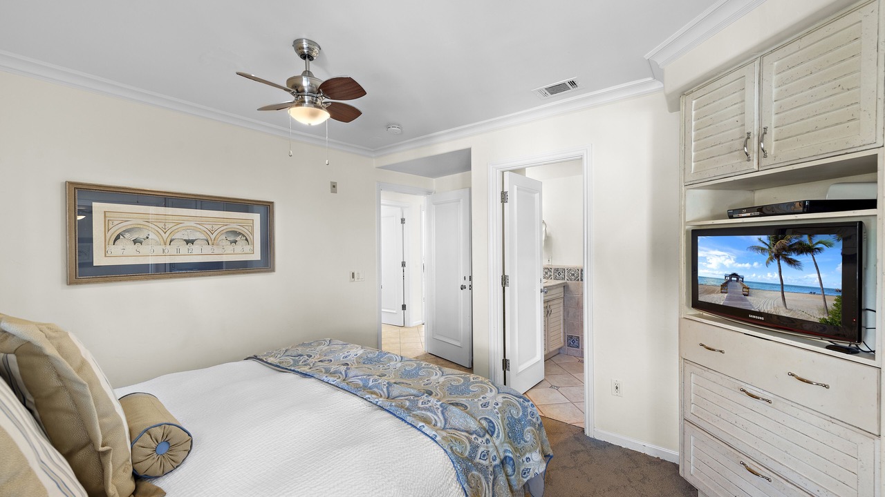 Photo of Bedroom in Laguna Beach