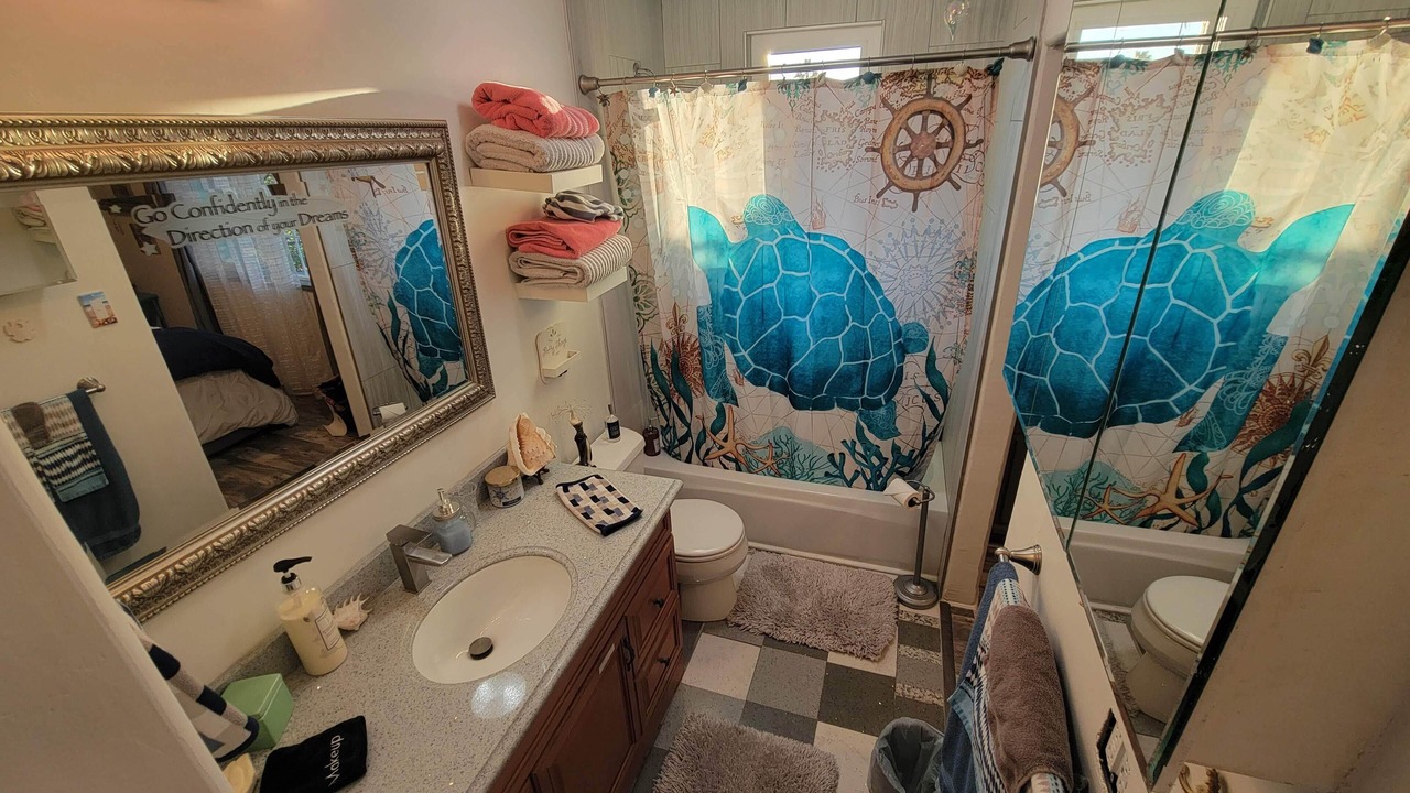 Photo of Bathroom in East Side Capistrano
