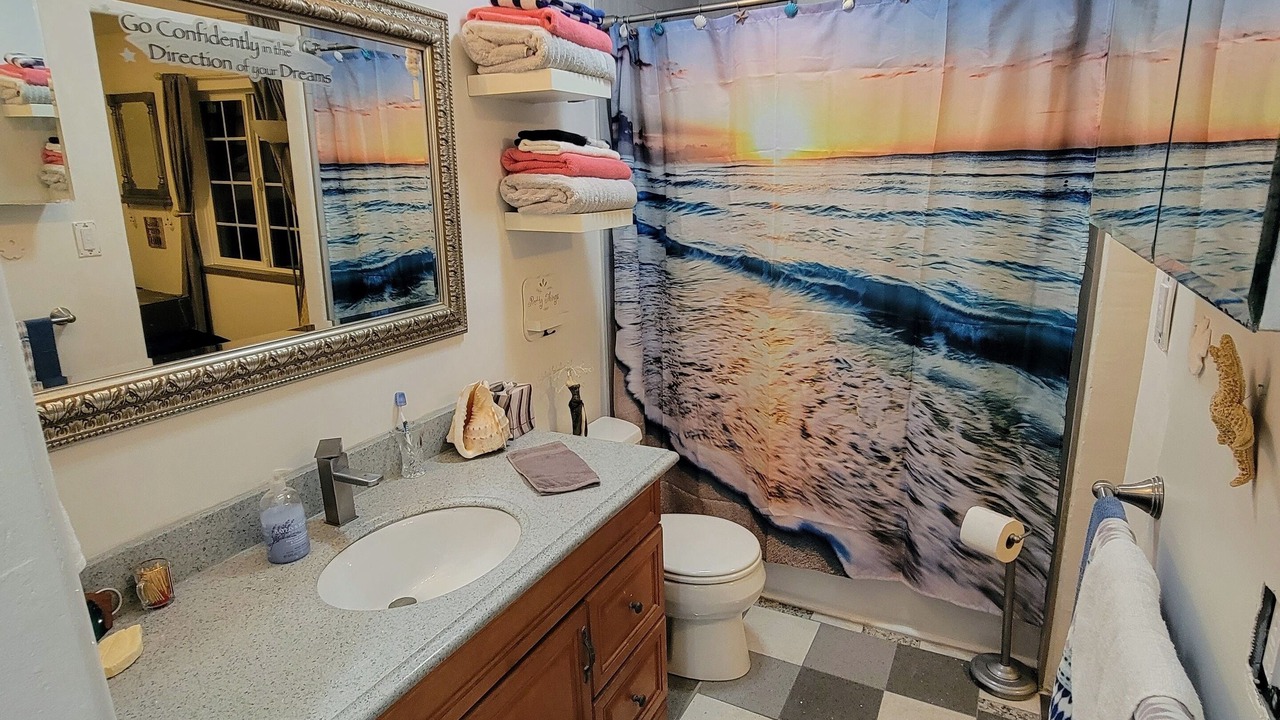 Photo of Bathroom in East Side Capistrano