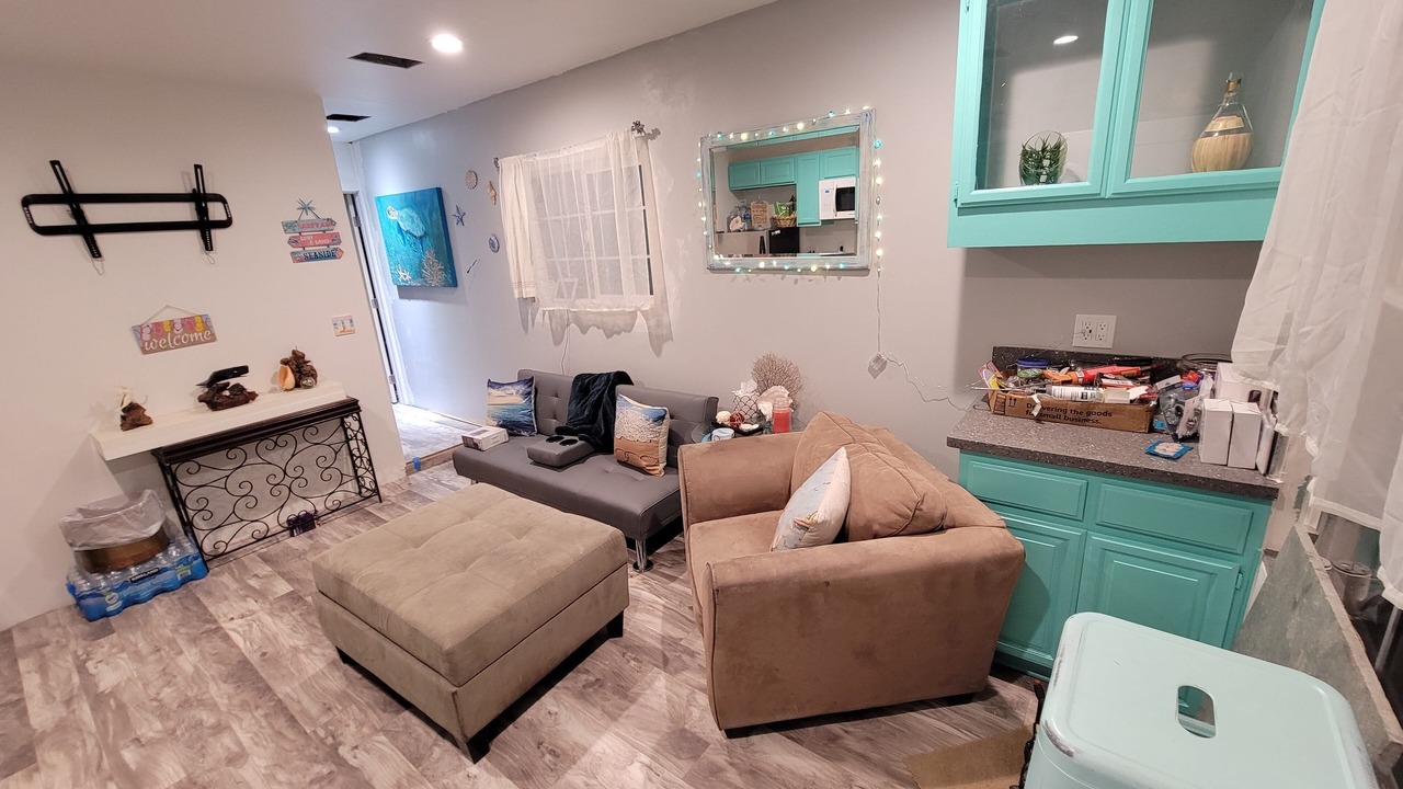 Photo of Livingroom in East Side Capistrano