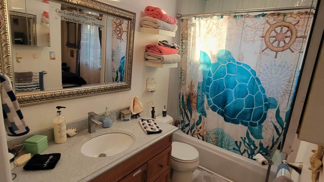 Photo of Bathroom in East Side Capistrano