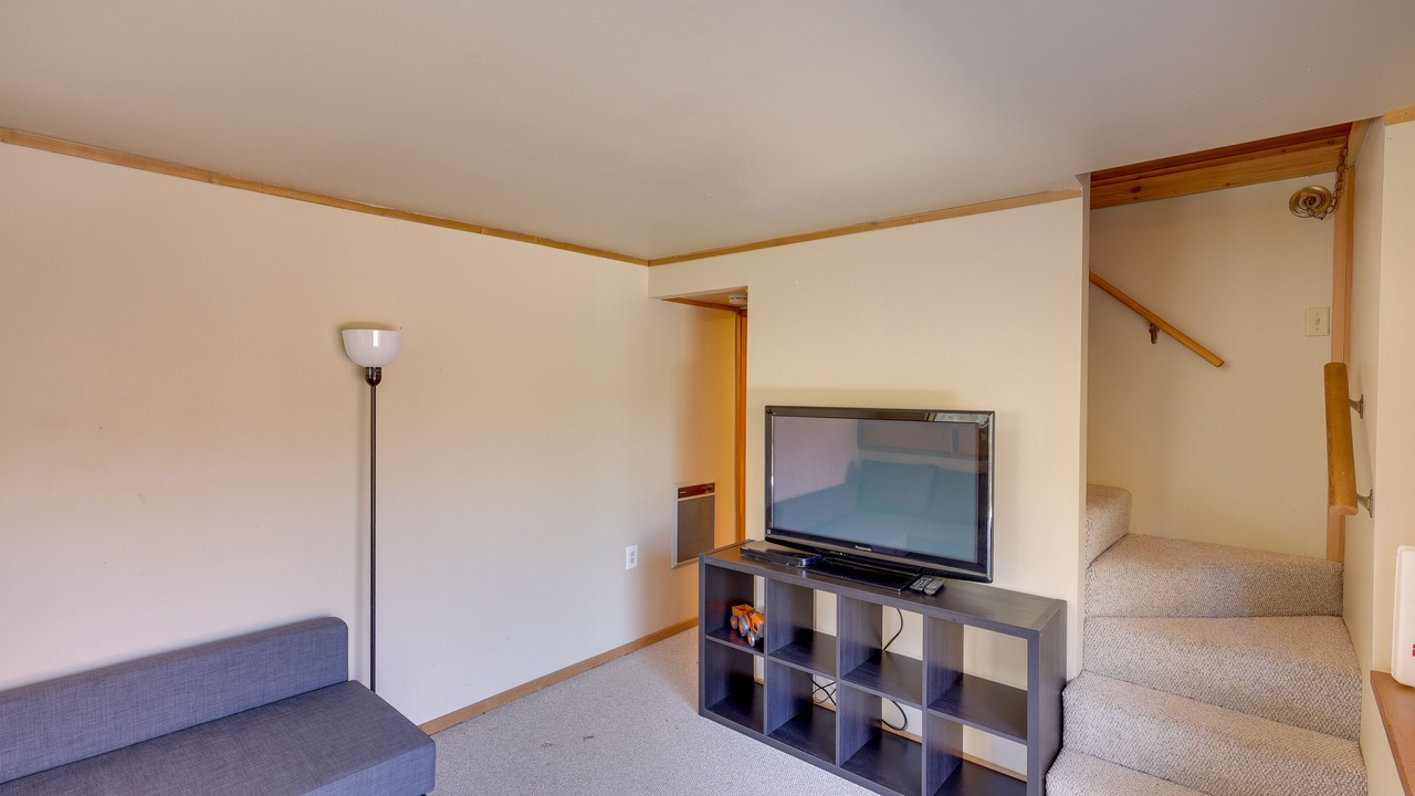 Photo of Livingroom in Pine Mountain Club