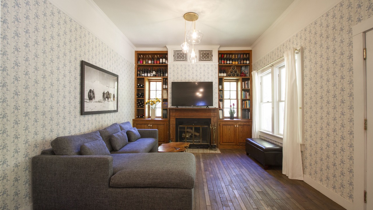 Photo of Bedroom in Guerneville