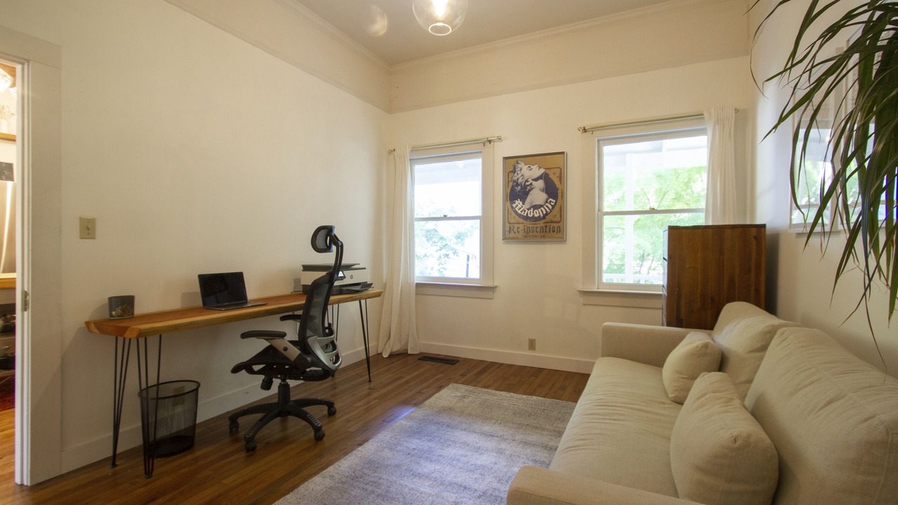 Photo of Bedroom in Guerneville