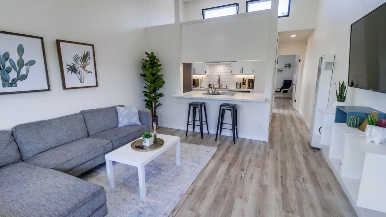 Photo of Livingroom in Pacific Beach